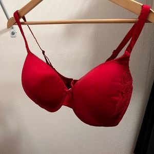 RED 36DDD VICTORIA SECRET BRA